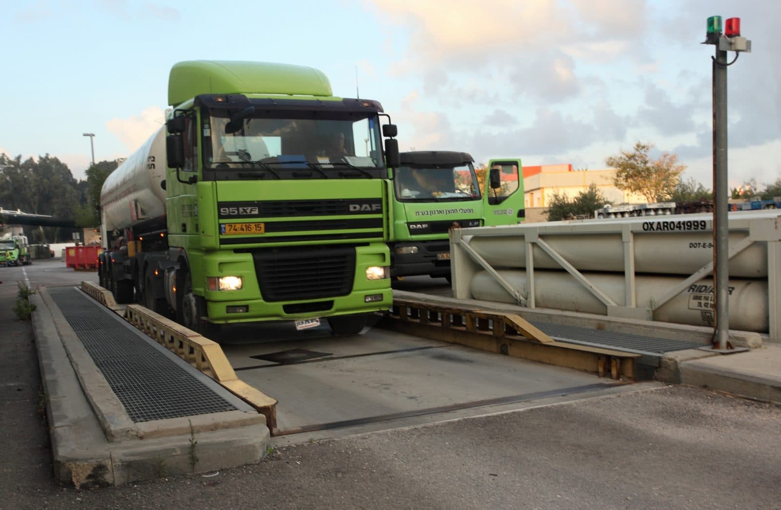 Gallantry engineer grow up מאזני גשר למשאיות ורכבים | חברת שקילה